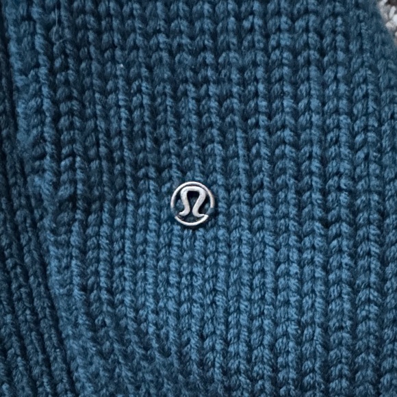 Lululemon Yin to You Chunky Knit Merino Wool Sweater - Deep Teal Alberta Lake - Picture 5 of 9